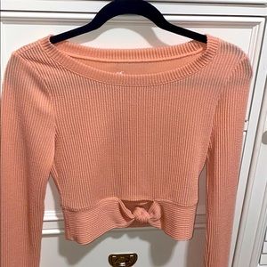 Light pink holister crop top/  DROP PRICE 4.00